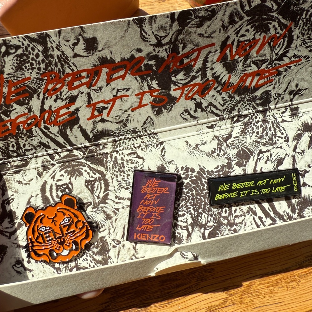 Kenzo x World Wildlife Fund Tiger Pin Set